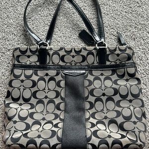 Medium Coach bag